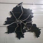 Дерев'яна мапа Харкова на акрилі з підсвіткою між районами, колір Чорний