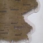 Дерев'яна карта Німеччини на акрилі з підсвіткою, колір Горіх