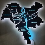 Мапа міста Київ з дерева на акрилі з підсвічуванням Дніпра та меж районів, колір Венге