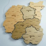 Дерев'яна мапа Чернігівської області з підсвічуванням, колір світле дерево