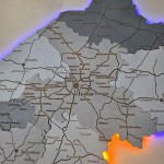 Деталізована дерев'яна карта Львівської області з підсвіткою, колір Модерн