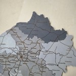 Деталізована дерев'яна карта Львівської області з підсвіткою, колір Модерн
