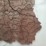 Дерев'яна карта Вінницької області на акрилі з підсвіткою між районами, колір Браун