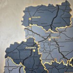 Дерев'яна мапа Вінницької області на акрилі з підсвічуванням між районами, колір Графіт
