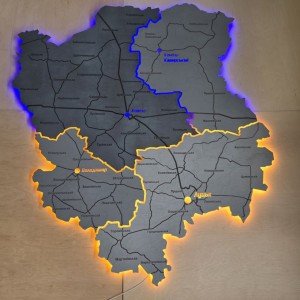 Мапа Волинської області з дерева на акрилі з підсвіткою між районами, колір Модерн
