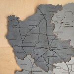 Мапа Волинської області з дерева на акрилі з підсвіткою між районами, колір Модерн