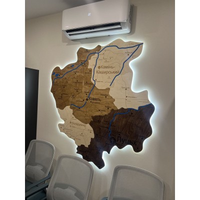 Дерев’яна деталізована мапа Волинської області з підсвічуванням, колір Палісандр