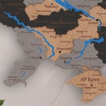 Дерев'яна карта України з підсвічуванням та річками, колір Лофт