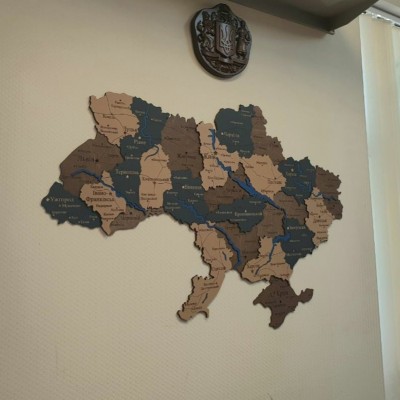 Багатошарова дерев'яна карта України з річками, колір Вулкан