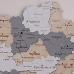 Мапа України з дерева та підсвічуванням, колір Прованс