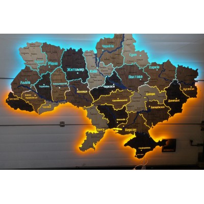 Деталізована карта України із дерева на акрилі з підсвіткою між областями, колір Брауні