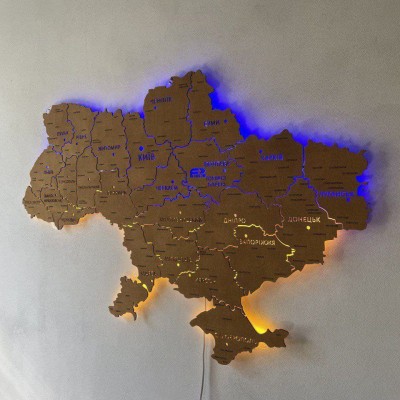 карта України з дерева та акрилу з підсвіткою між областями, колір Дуб