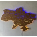 карта України з дерева та акрилу з підсвіткою між областями, колір Дуб