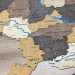 Карта України з дерева на акрилі з підсвіткою областей та річками, колір Брауні