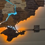 Деталізована карта України з підсвічуванням річок, колір Брауні