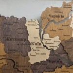 Деталізована карта України з підсвічуванням річок, колір Брауні