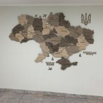 Деталізована карта України з підсвічуванням річок, колір Модерн