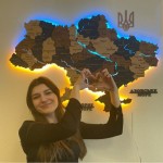 Карта України з підсвіткою річок та кордонів, колір Вулкан