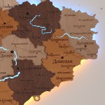 Карта України з підсвіткою річок, колір Золотий