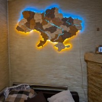 Карта України з підсвіткою річок, колір Золотий