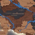 Дерев'яна карта України з підсвіткою та річками, колір Вулкан