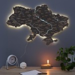 Дерев'яна мапа України з річками та підсвіткою, колір Чорний