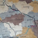 Багатошарова карта України з підсвіткою річок, колір Тауп