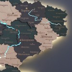 Дерев'яна карта України з підсвіткою річок, колір Смарагд