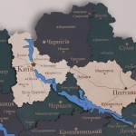 Багатошарова карта України з річками та дорогами, колір Смарагд