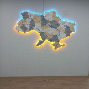 Дерев'яна карта України з річками та підсвіткою, колір Прованс