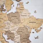Дерев'яна багатошарова карта Європи з підсвіткою, колір Світлий Горіх